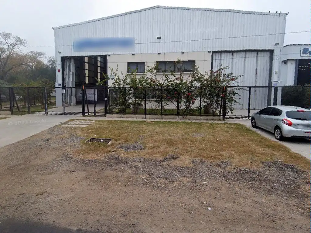 Excelente Galpón en zona industrial 1950 m2 - Ov. Lagos al 6500