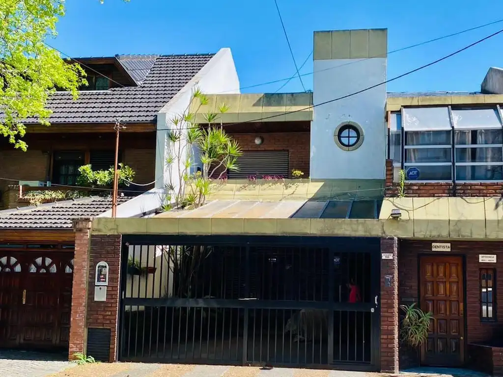 San Andrés zona Agustiniano. Casa en lote propio, dos planta