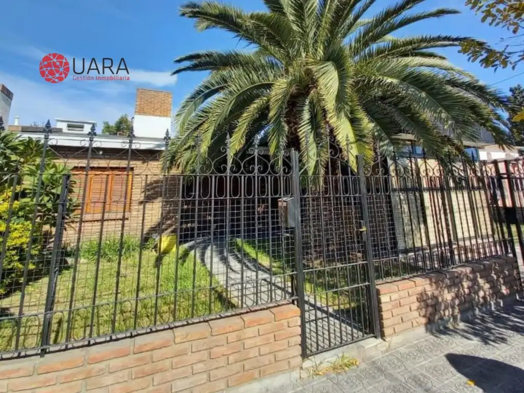 CASA EN VENTA Bº MARQUEZ DE SOBREMONTE CON QUINCHO Y PILETA