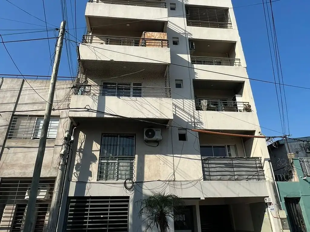 MONOAMBIENTE EN VENTA PJE. GORDILLO 3800