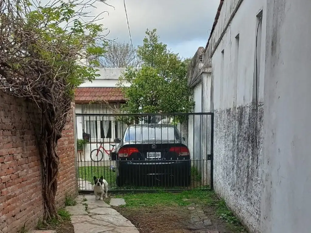 Hermosa casita interna con jardin