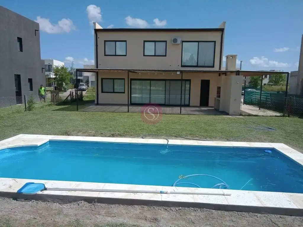 Casa en alquiler en Puertos del Lago Barrio Acacias