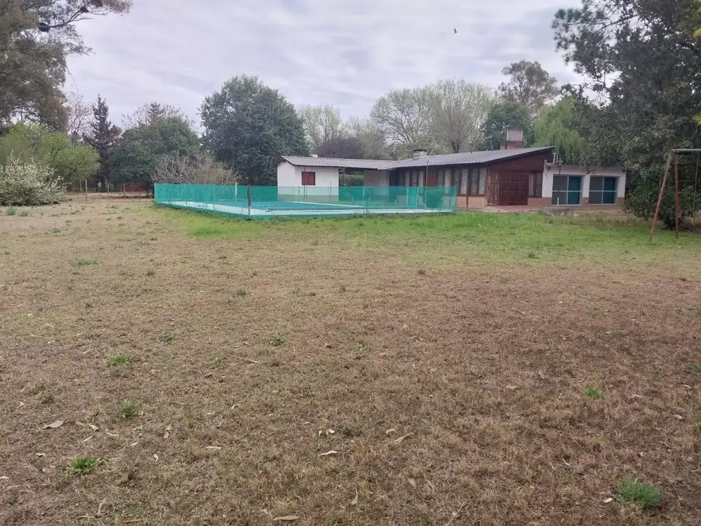 Casa en Anisacate con pileta y gran parque