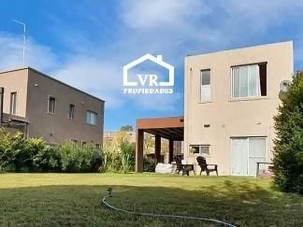 Casa  en Venta en Los Olivares, Malvinas Argentinas, G.B.A. Zona Norte - VRU0158_LP586519_1