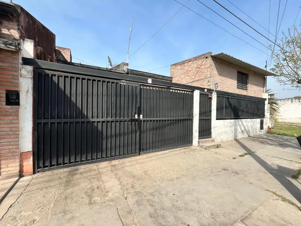 VENTA CASA 4 DORMITORIOS SAN MIGUEL DE TUCUMAN