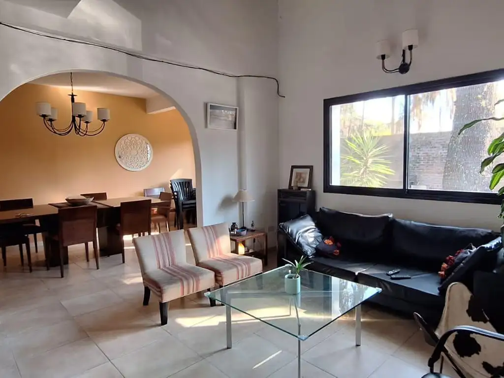 Casa en venta - Ingeniero Maschwitz.