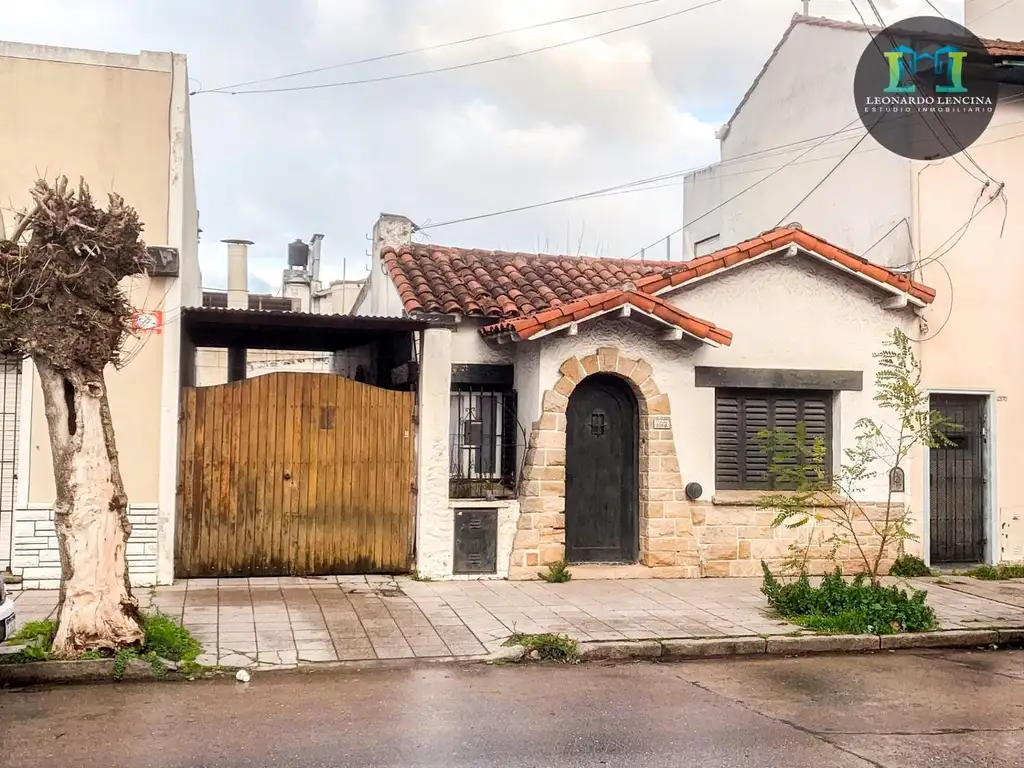 CASA Y DEPARTAMENTO C/LAVAD Y DEPEND. - VENTA EN BLOCK -