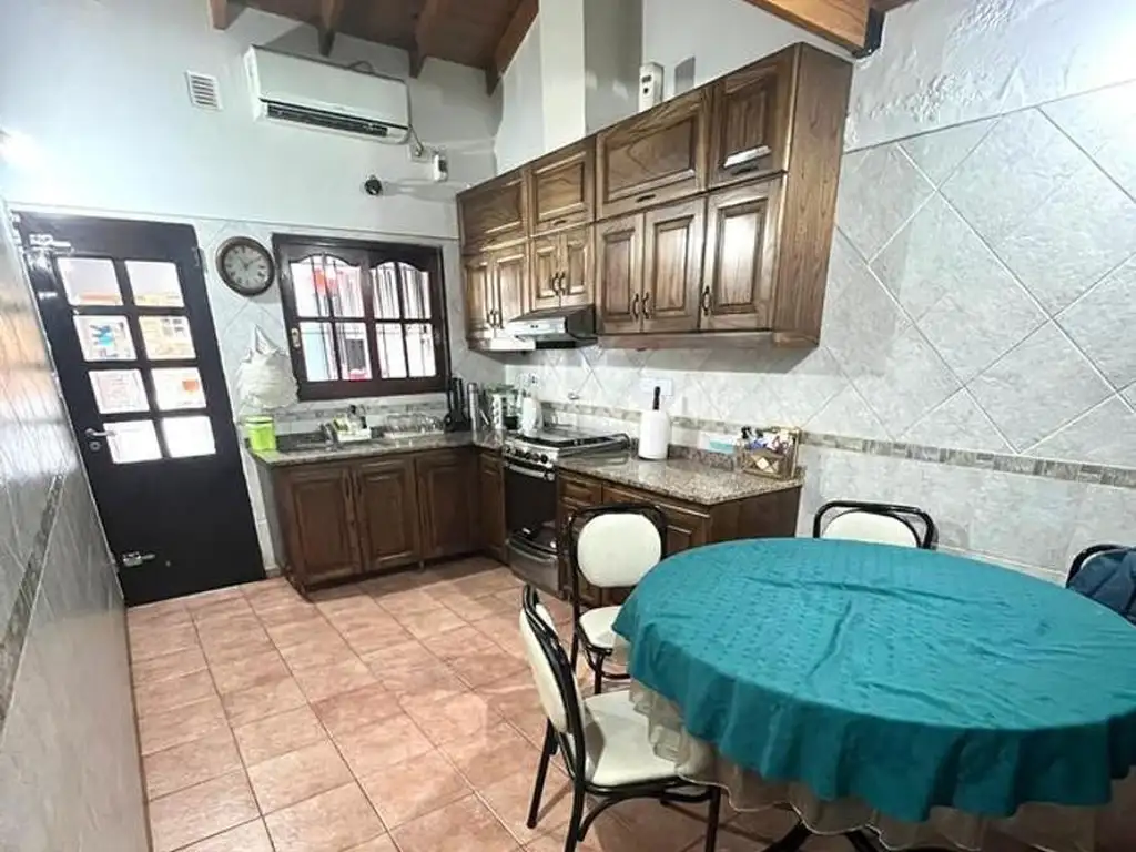 VENTA DE CHALET, ITUZAINGO NORTE