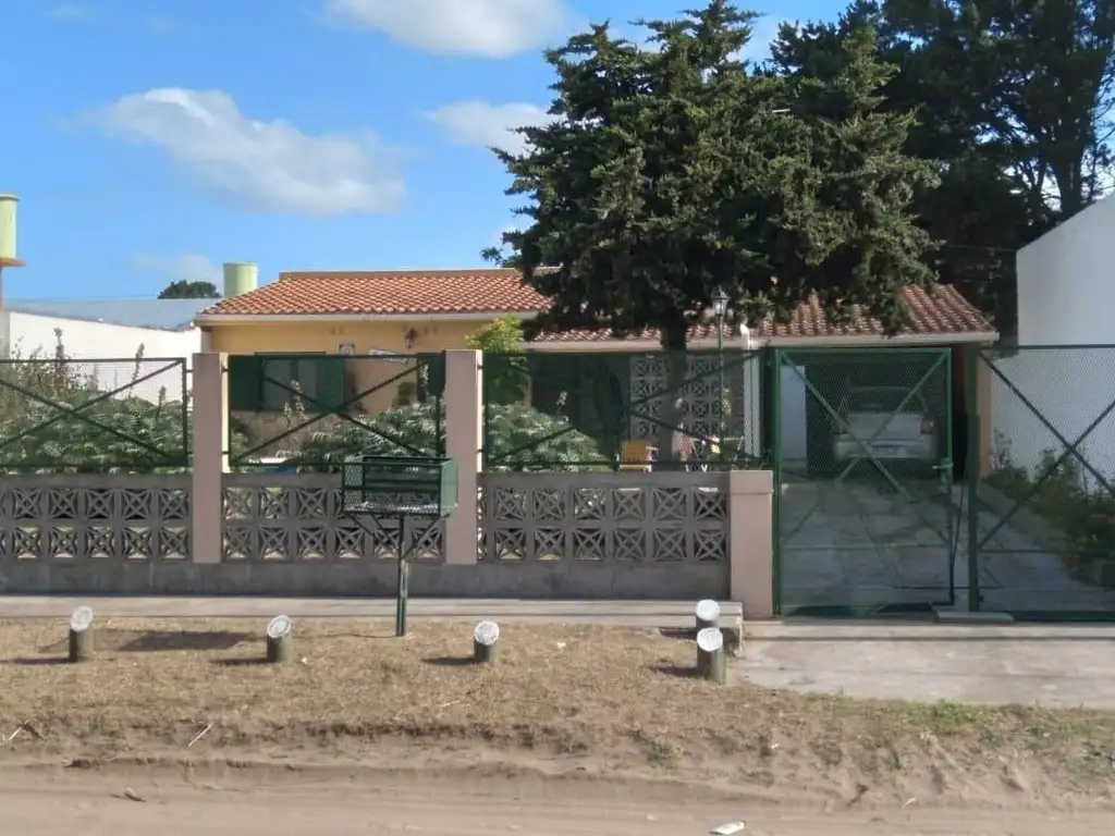 Casa en venta de 3 dormitorios en Mar del Tuyú