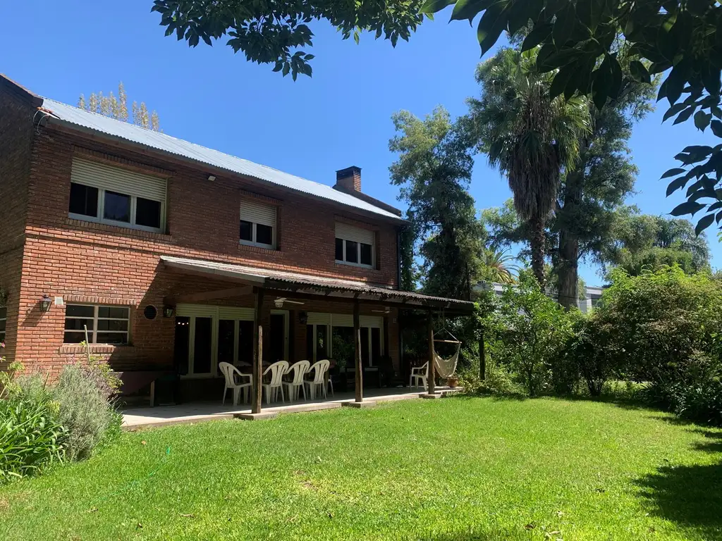 Casa Chalet  en Venta en Tigre, G.B.A. Zona Norte, Argentina