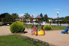 Áreas comunes sum, piscina, club-house, juegos en El Lauquen Club de Campo en Ruta 58  en San Vicente, Buenos Aires