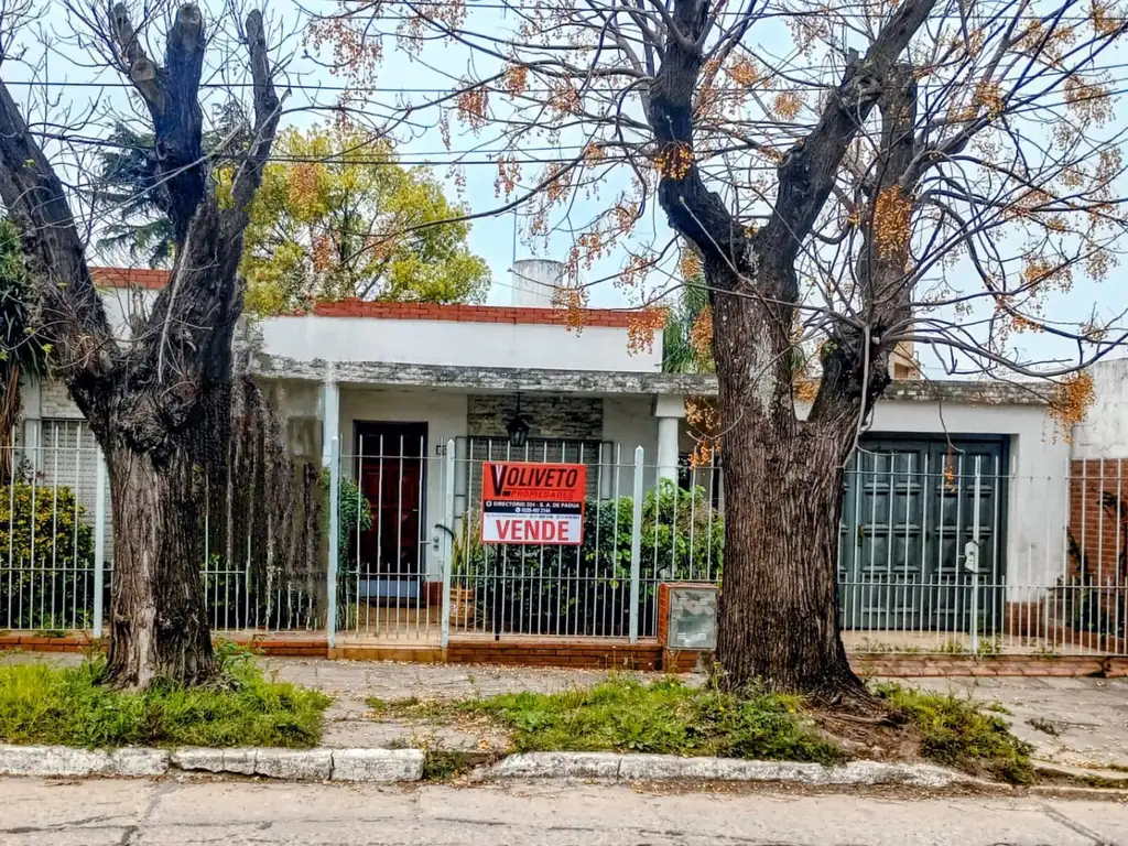 "CASA AMERICANA EN ITURRI AL 1.000"