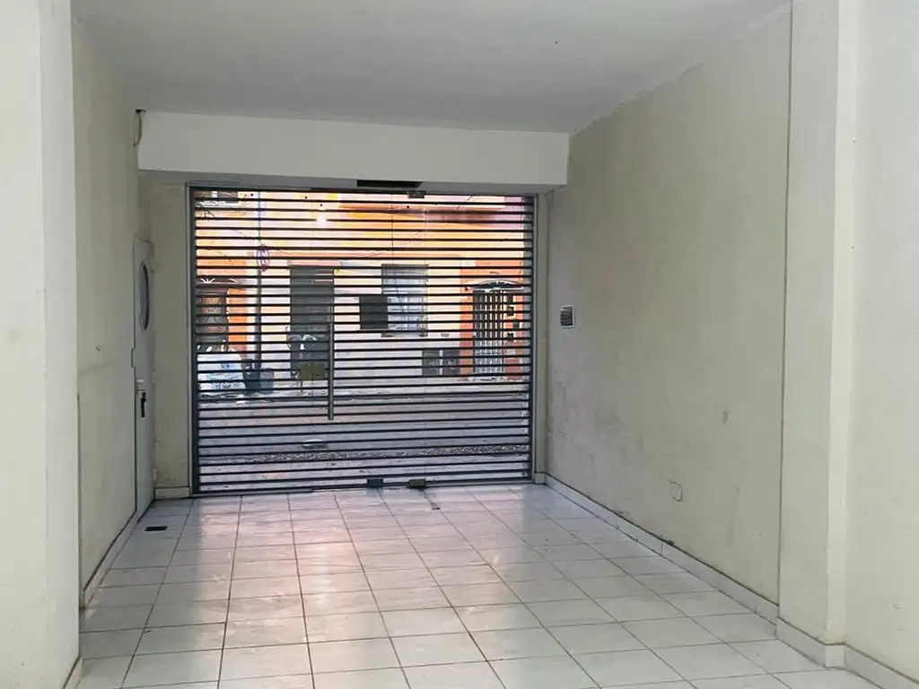 VENTA LOCAL COMERCIAL 50 M2 LANUS CENTRO