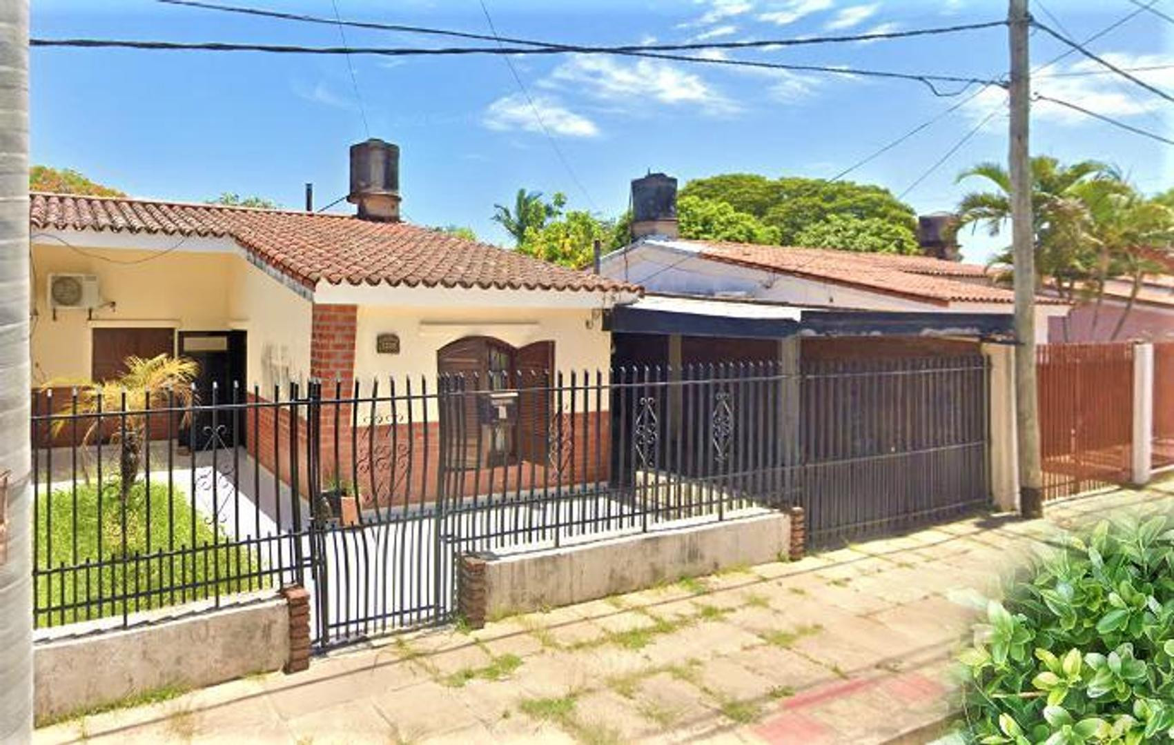 Venta Casa 3 dormitorios 38 a os 1 cochera 130m2 Pasaje