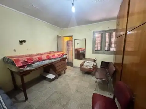 Casa en venta, 3 dormitorios,  50 mtrs de Facundo Zuviria.