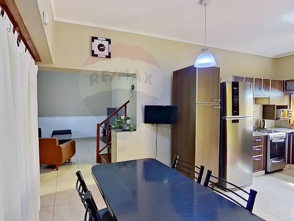 Casa Venta Ezpeleta  5 ambientes parque quincho