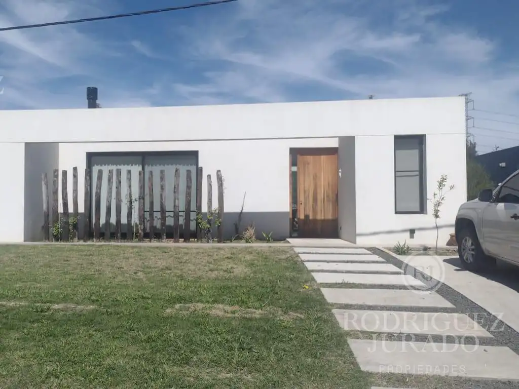 Casa en alquiler de temporada Barrio Cerrado Manuel Belgrano La Pista