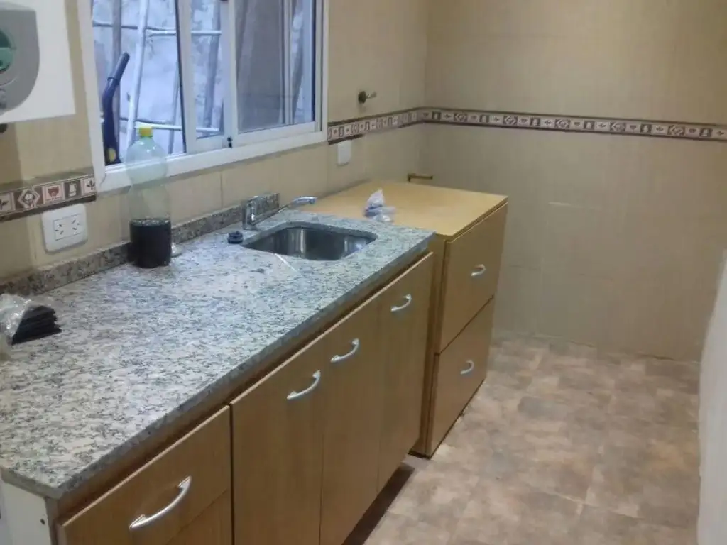 Departamento venta - 2 dormitorios 1 baño - 86mts2 totales - Crucesita