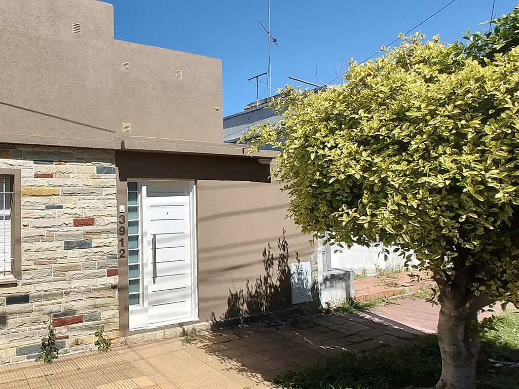 Casa 3amb en Alquiler Caseros 3900 Olivos, Vicente López