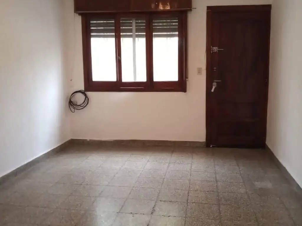 Casa en alquiler de 2 dormitorios en Ciudadela