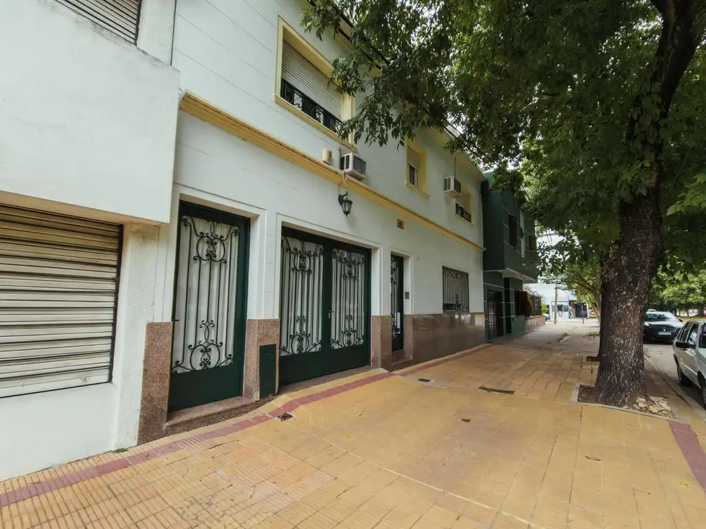 Casa en venta 66 y 17, La Plata