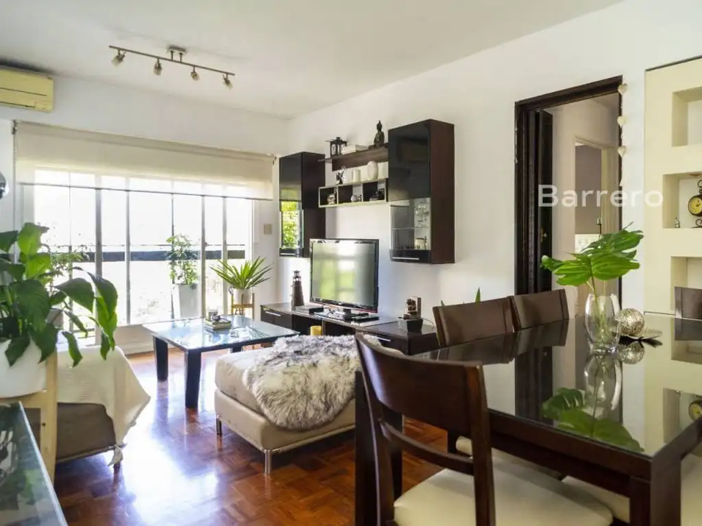 Venta Departamento 3 Ambientes con Balcón al Frente. Almagro