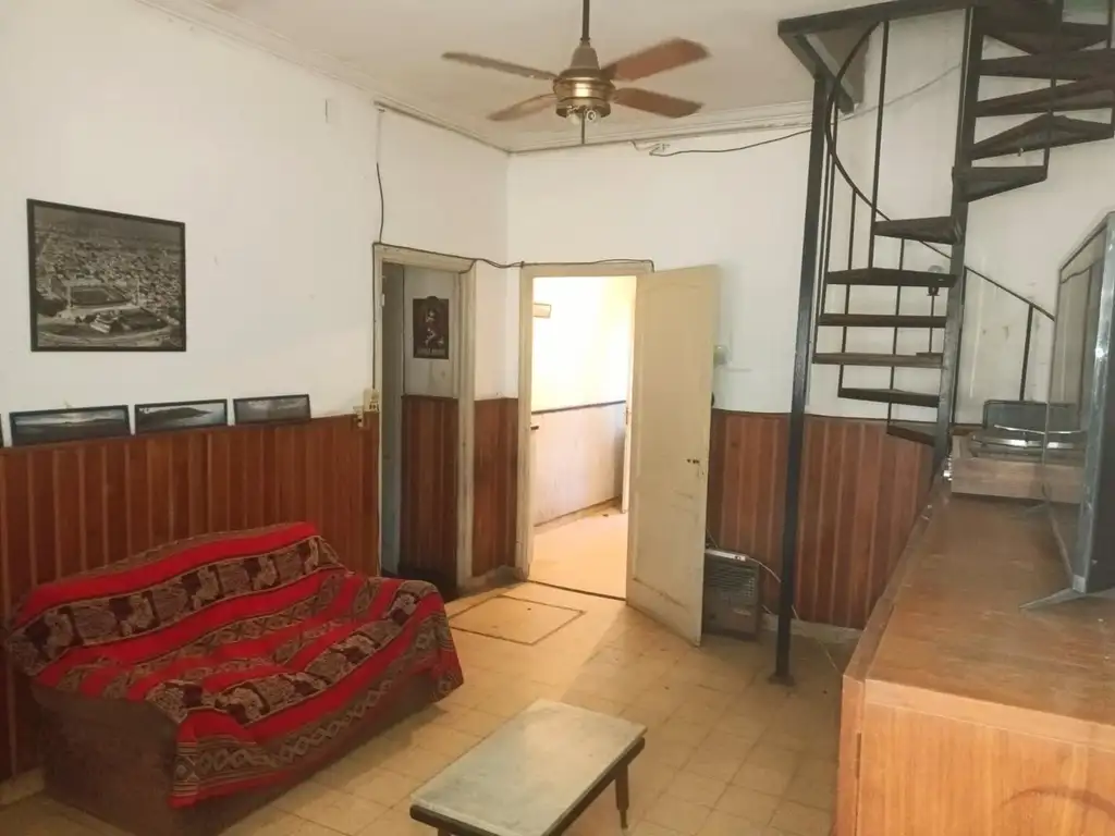 CASA DE 3 DORMITORIOS EN VENTA BARRIO JORGE CURA