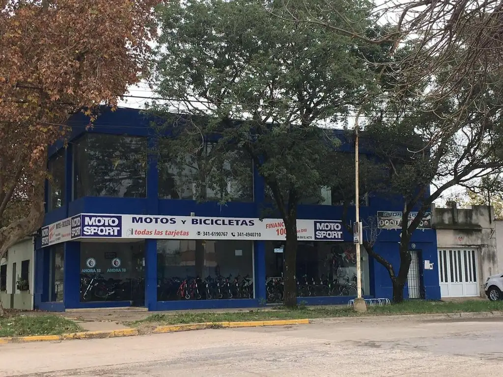 LOCAL COMERCIAL EN ESQUINA A LA VENTA