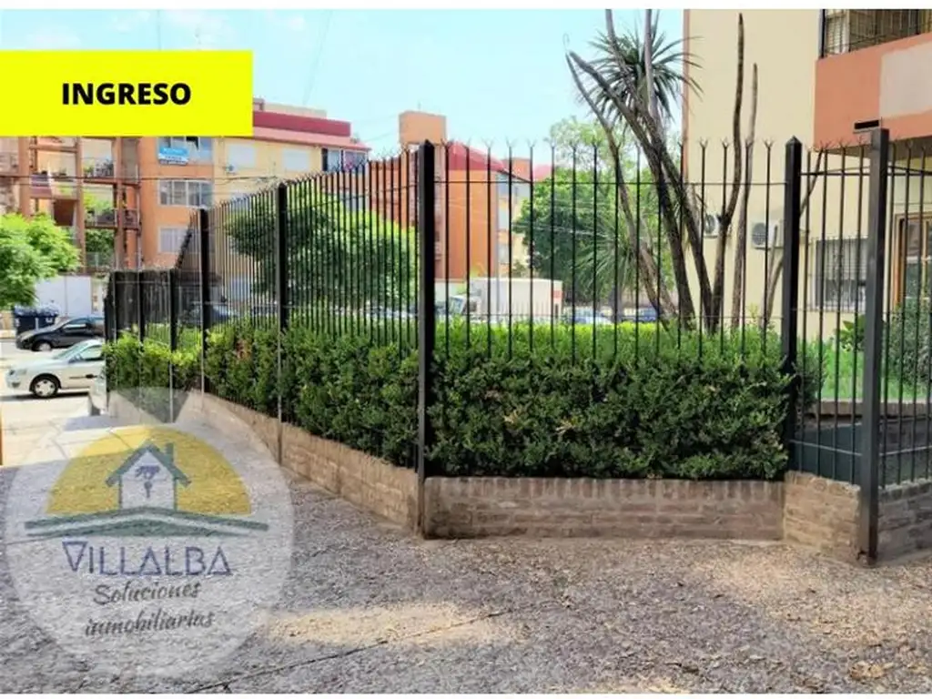 4 Ambientes Excelente, muy buena distribución  78M2 totales Realmente amplio- 2 Balcones