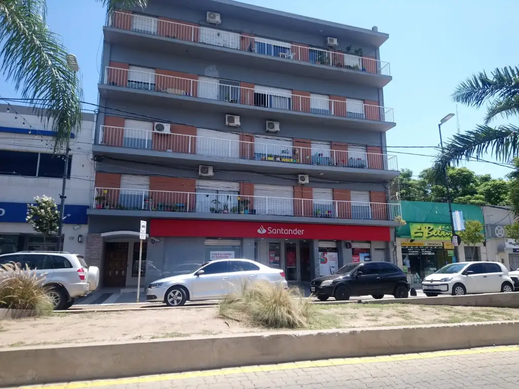 Departamento, en Venta. Campana, centro.