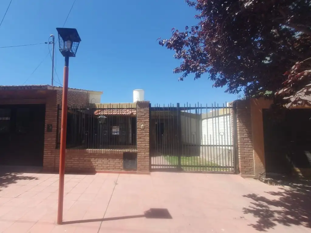 VENTA Casa 3 dormitorios en Las Heras