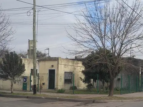 CASA AMERICANA  EN VENTA  MERLO NORTE ...