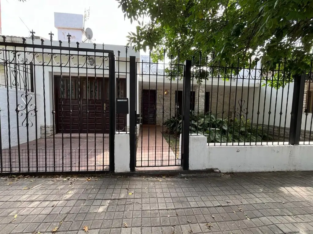 VENTA DE CASA B ALTO ALBERDI