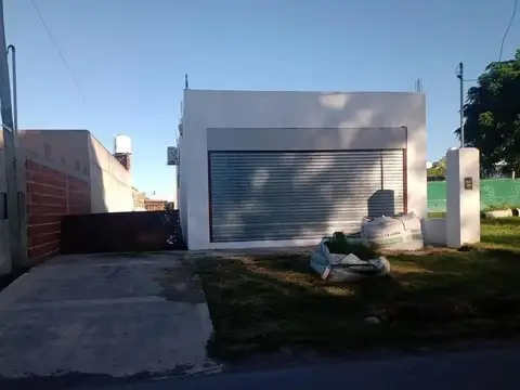 Local en venta - 50mts2 - Villa Parque Sicardi, La Plata