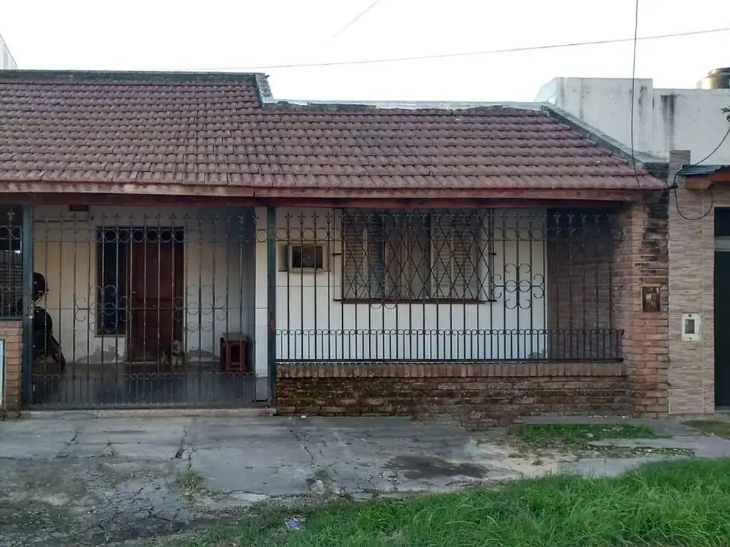 FORNIELES 600 CASA DOS DORMITORIOS EN VENTA