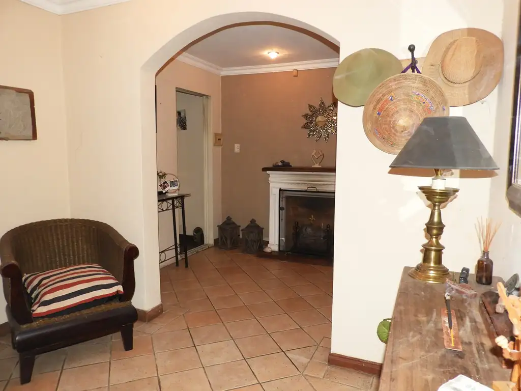 Casa Chalet  en Venta en El Palomar, Morón, G.B.A. Zona Oeste