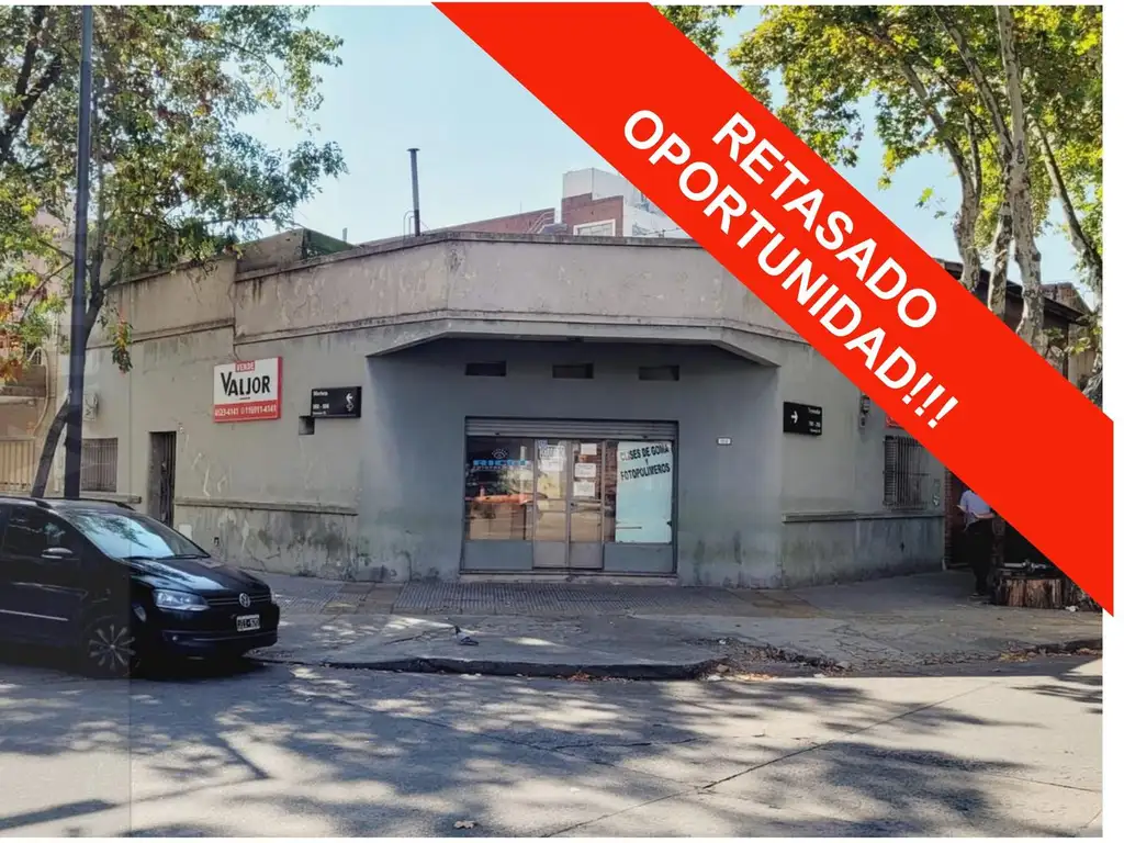 Terreno / Lote en esquina - Oportunidad de inversion  Tomo propiedad en parte de pago