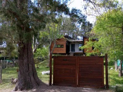 CASA EN DIQUE LUJAN