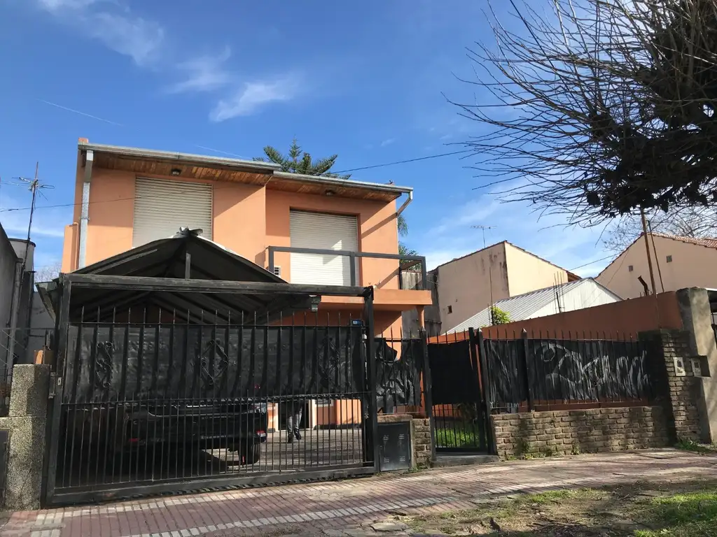 Casa 2 Plantas en Venta