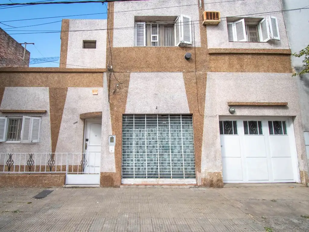 VENTA CASA 3 DORM C/LOCAL COMERCIAL B. PARQUE