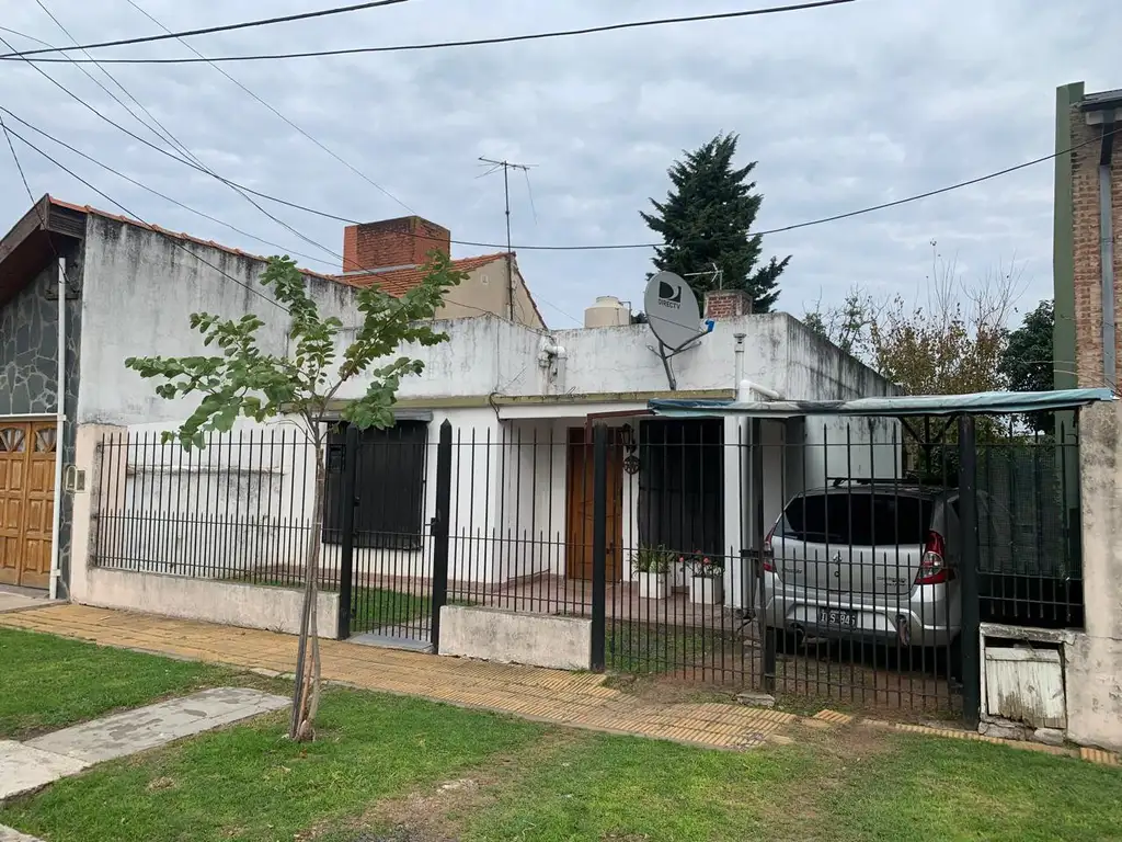 Venta. Casa. Los Polvorines. Dumas 3837.