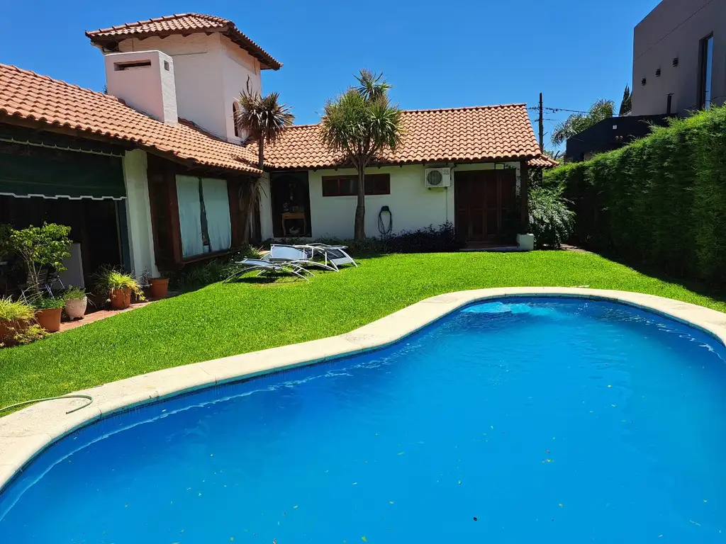 Casa en country "Las Lajas", General Rodríguez