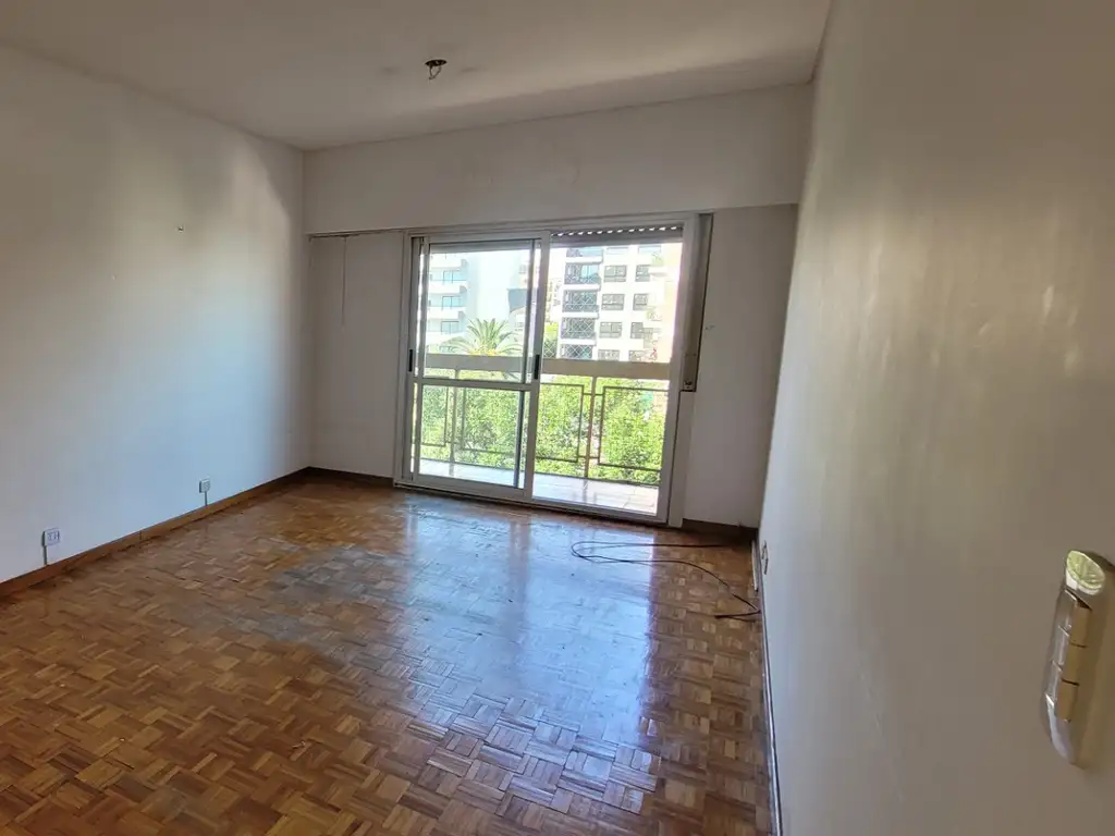 4 Amb con Balcon Corrido - Baño Completo y Toilette - Lavadero Integrado - Cochera y Bulera