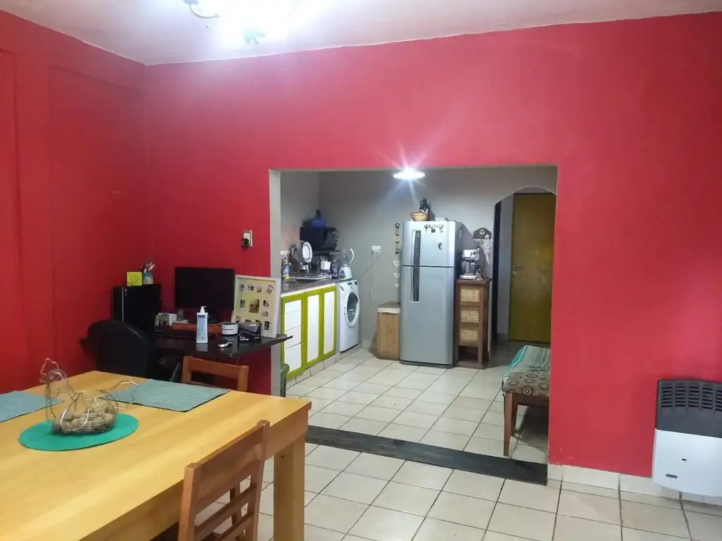 CASA EN VENTA CASTELAR SUR 2 AMBIENTES