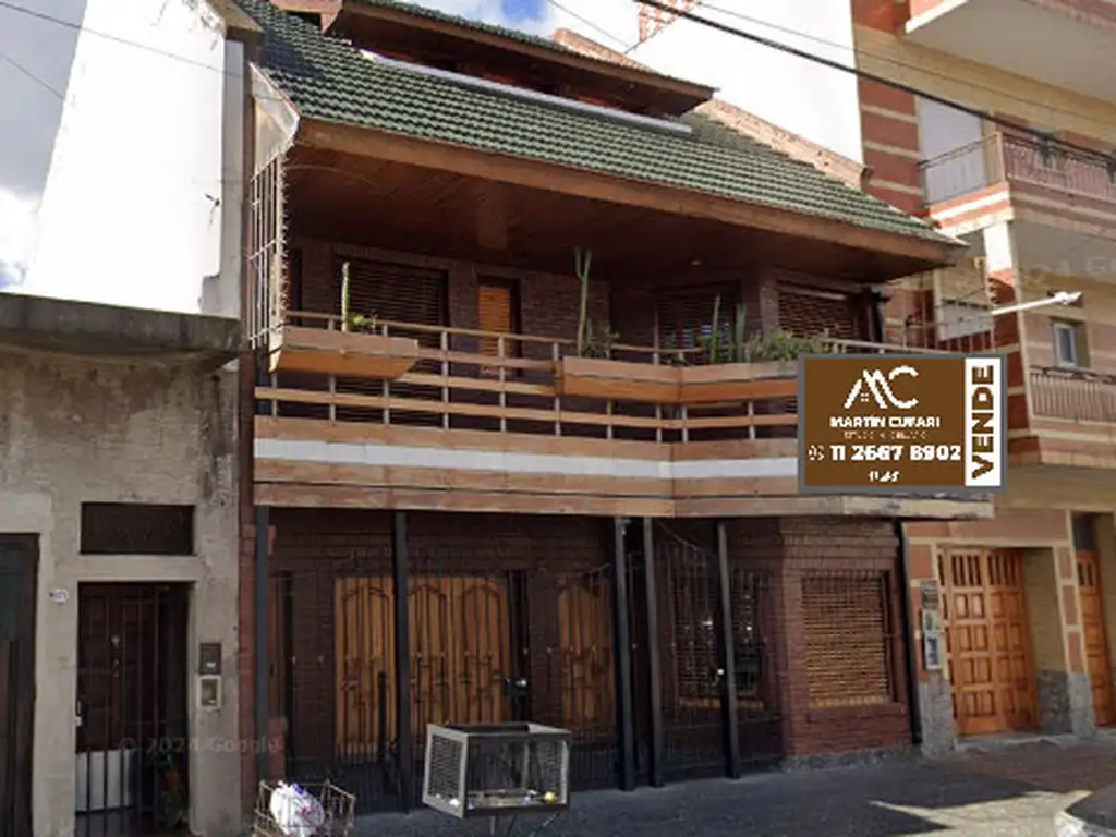 VENTA Excelente Chalet 4 Ambientes C/cochera y Sala de Juegos