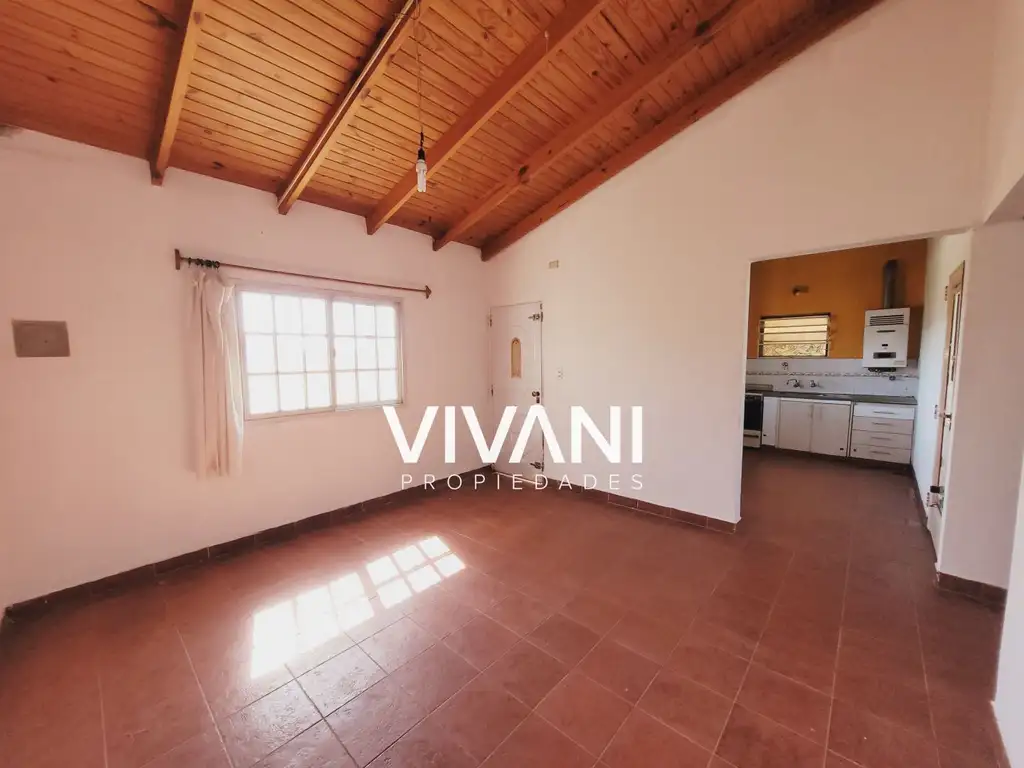 VENTA CASA  64 e/ 128 y 129. Berisso. VIVANI PROPIEDADES