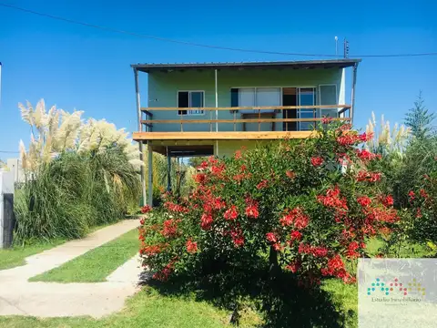 Casa en alquiler de 2 dormitorios c/ cochera en Domselaar