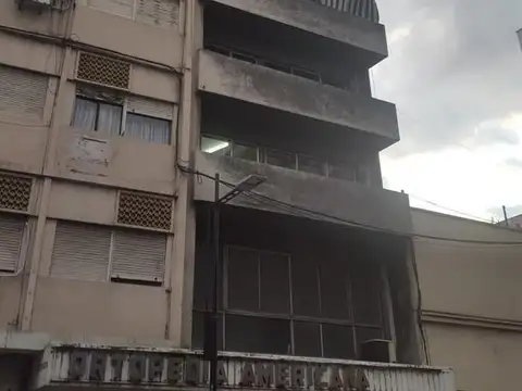 EDIFICIO PARA USOS COMERCIAL U OFICINAS