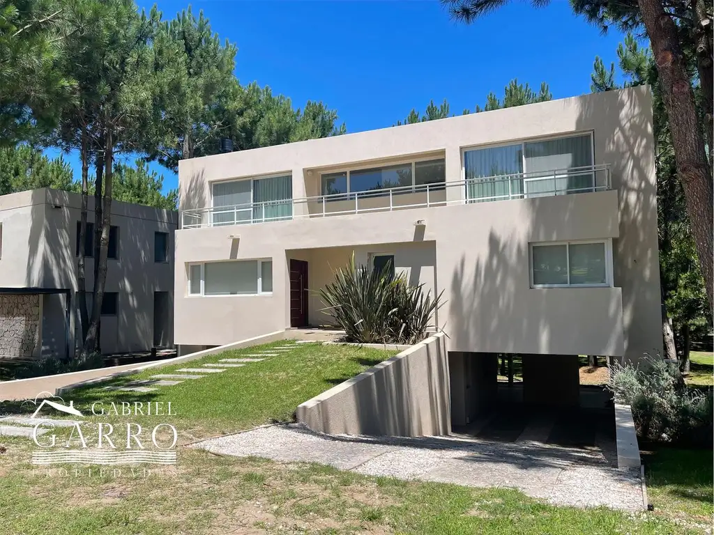 CASA EN ALQUILER A DOS CUADRAS DEL MAR