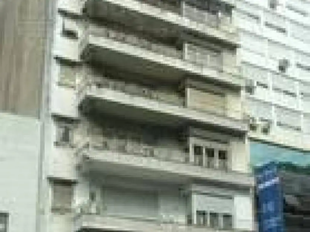 Av Santa Fe - Montevideo: Edificio en Block con local comercial - UNICO -